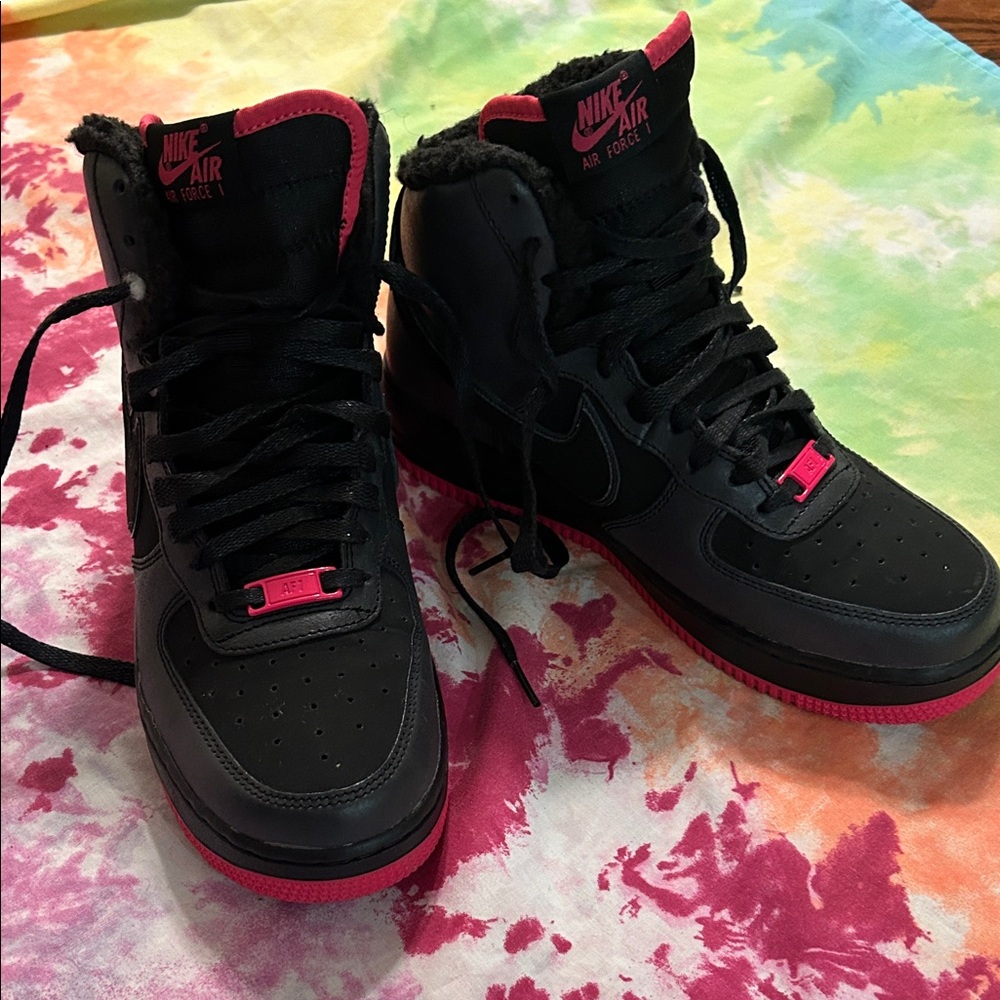 Nike Air Force 1 black & pink high tops size 6